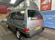 VOLKSWAGEN TRANSPORTER CARAVELLE