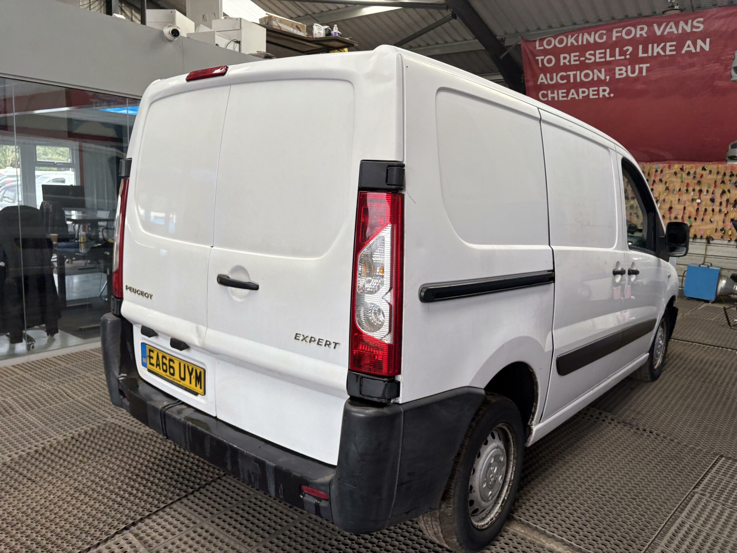 2016 Peugeot Expert – Model: Expert 1000 L1H1 Professional HDi – EA66UYM