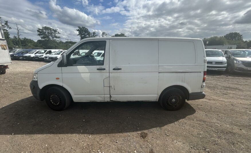 2004 VOLKSWAGEN TRANSPORTER T26 85 TDI