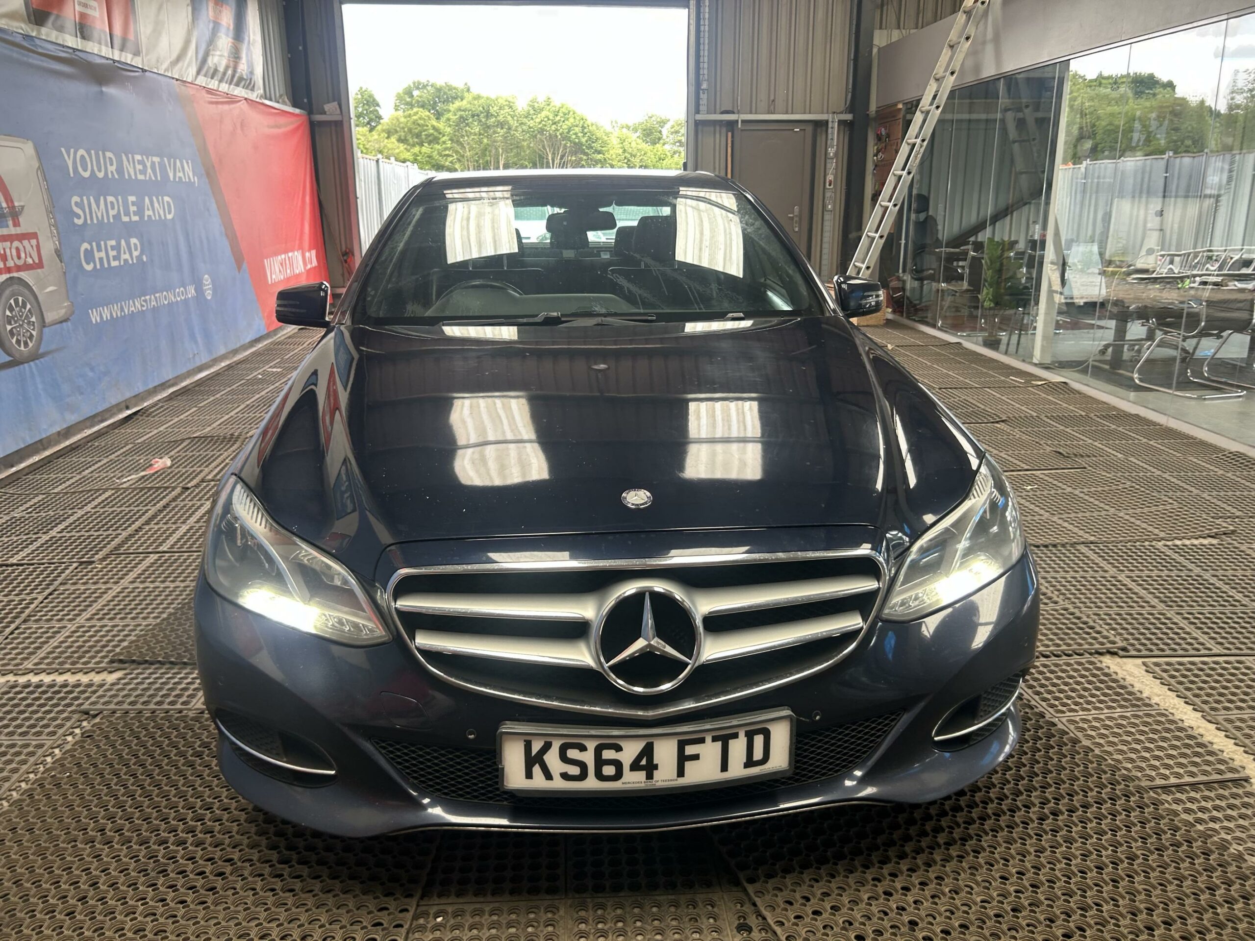 2015 Mercedes-Benz E-Class E220 SE Bluetec Auto – KS64FTD