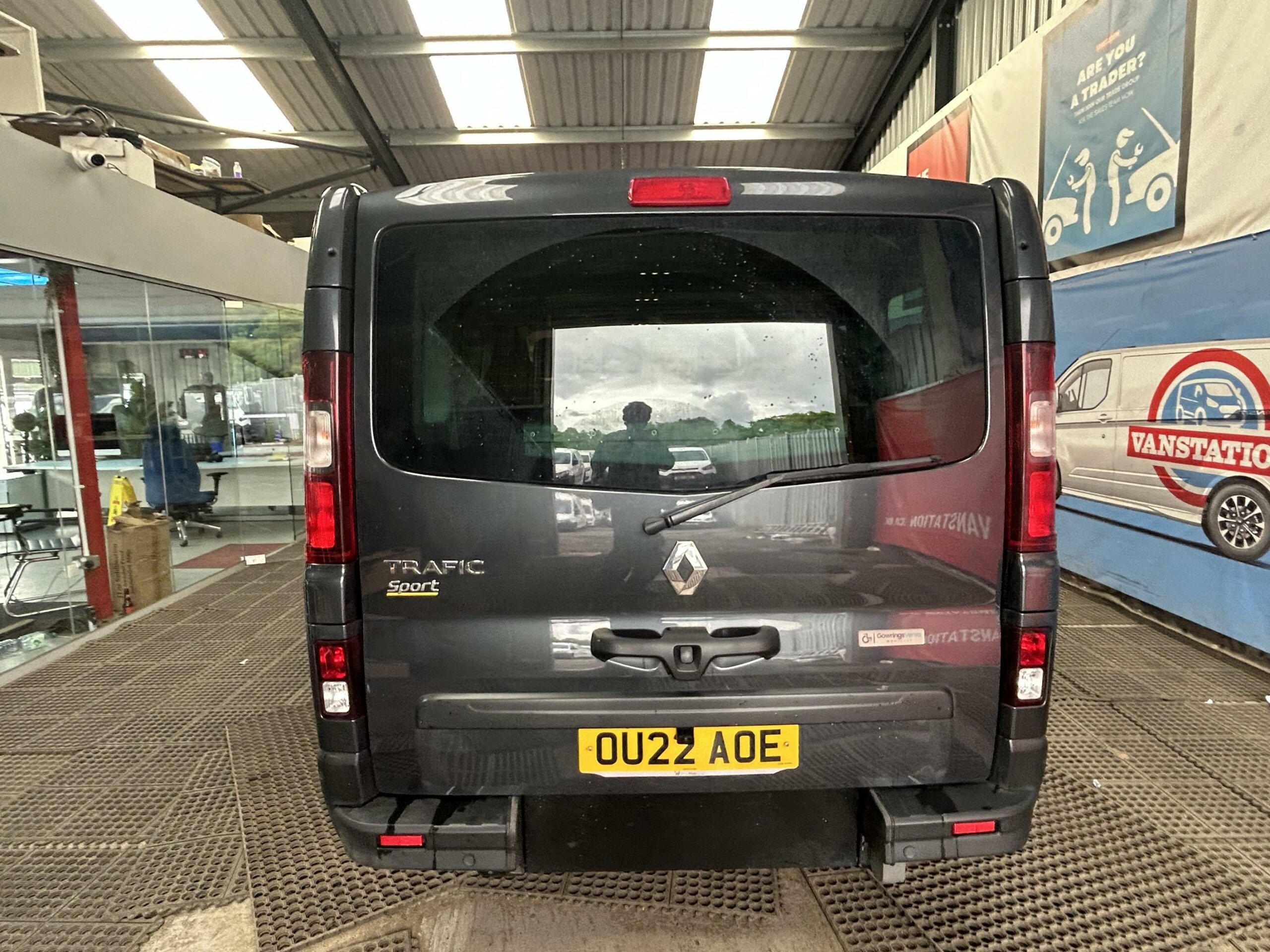 2022 Renault Trafic – Model: Trafic SL28 Sport Blue DCI – OU22AOE