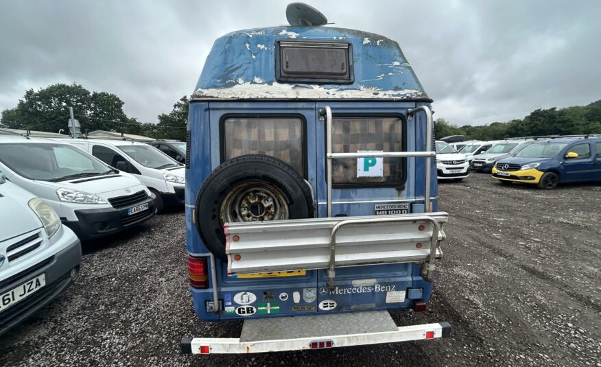 1991 MERCEDES 208D