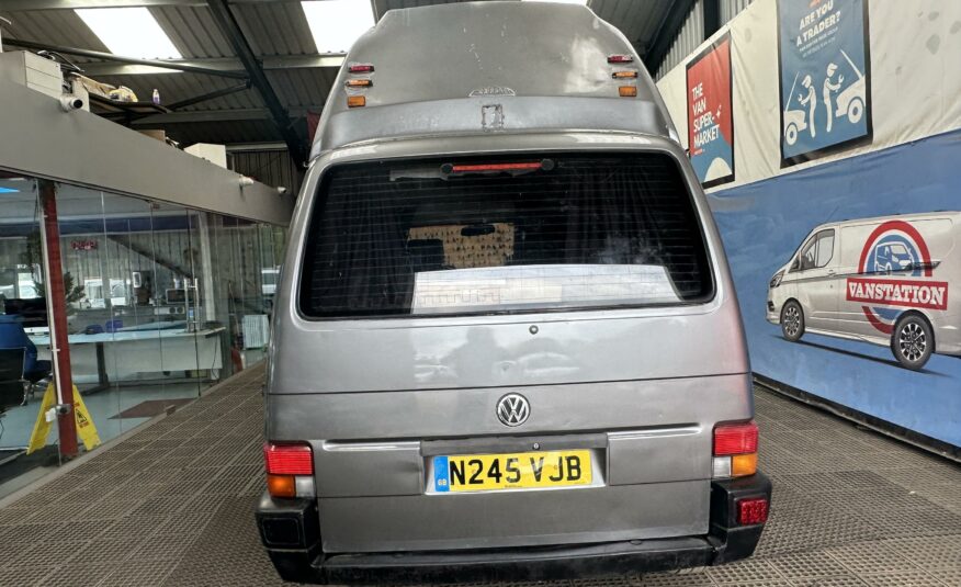VOLKSWAGEN TRANSPORTER CARAVELLE