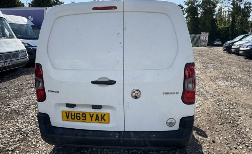 2019 VAUXHALL COMBO 2300 EDITION S/S