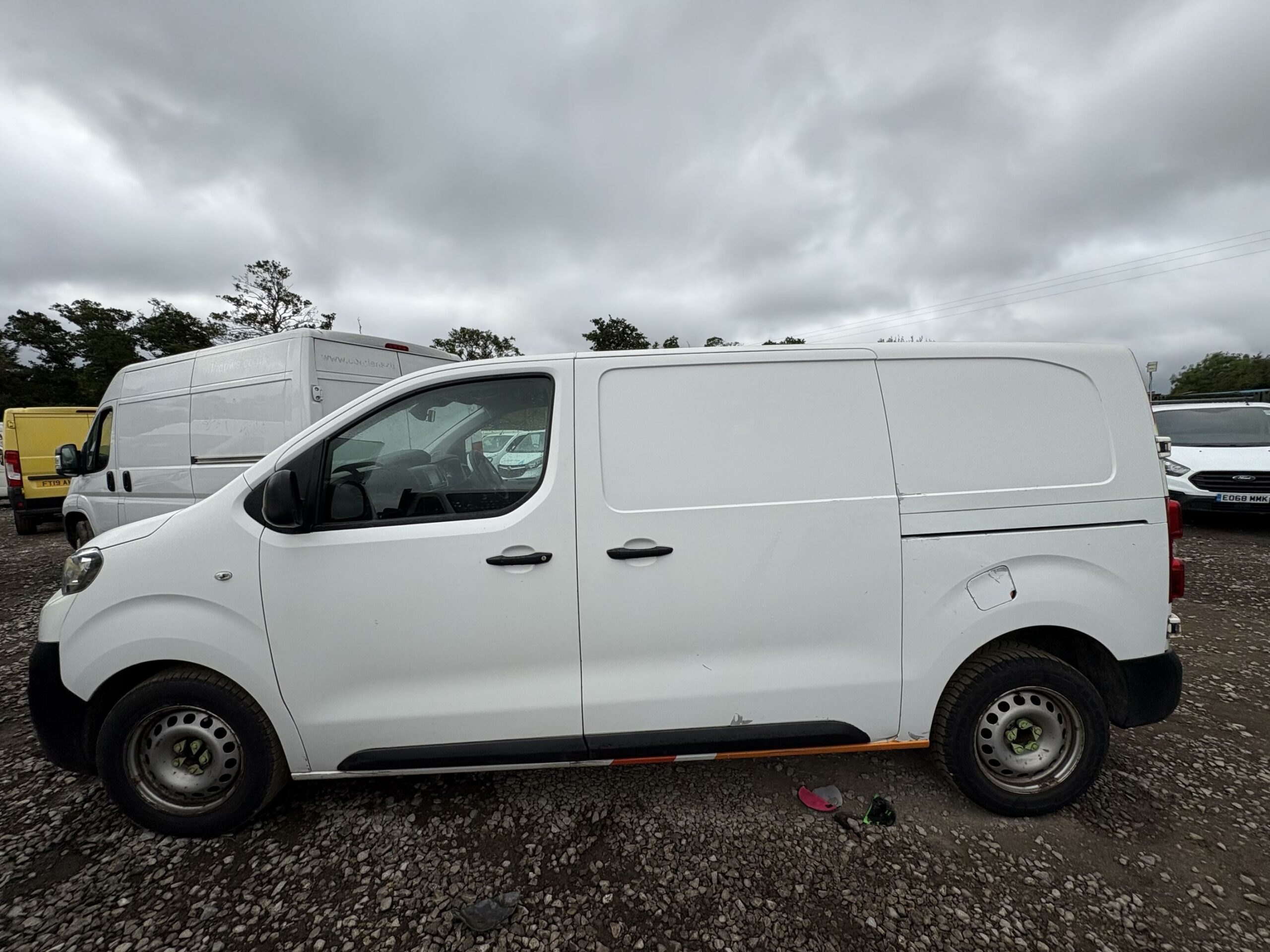 2018 Peugeot Expert Expert Professional Standard Blue HDi – LN18LNY