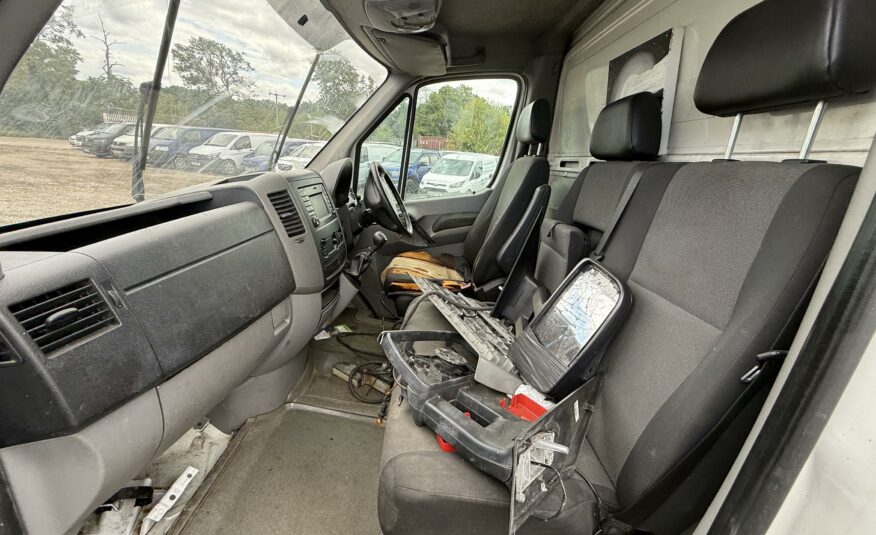 2015 VOLKSWAGEN CRAFTER CR35 TDI