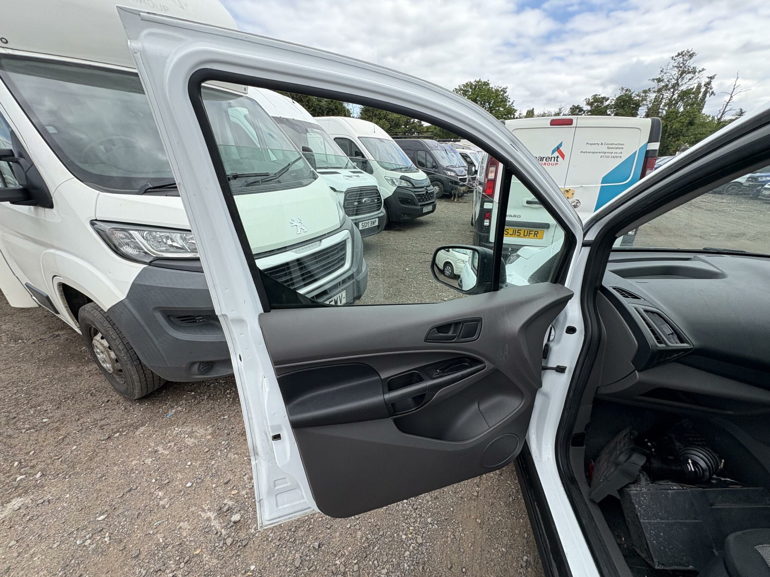 2020 Ford Transit Connect Transit Connect 200 Base TDCi – HJ70NVD
