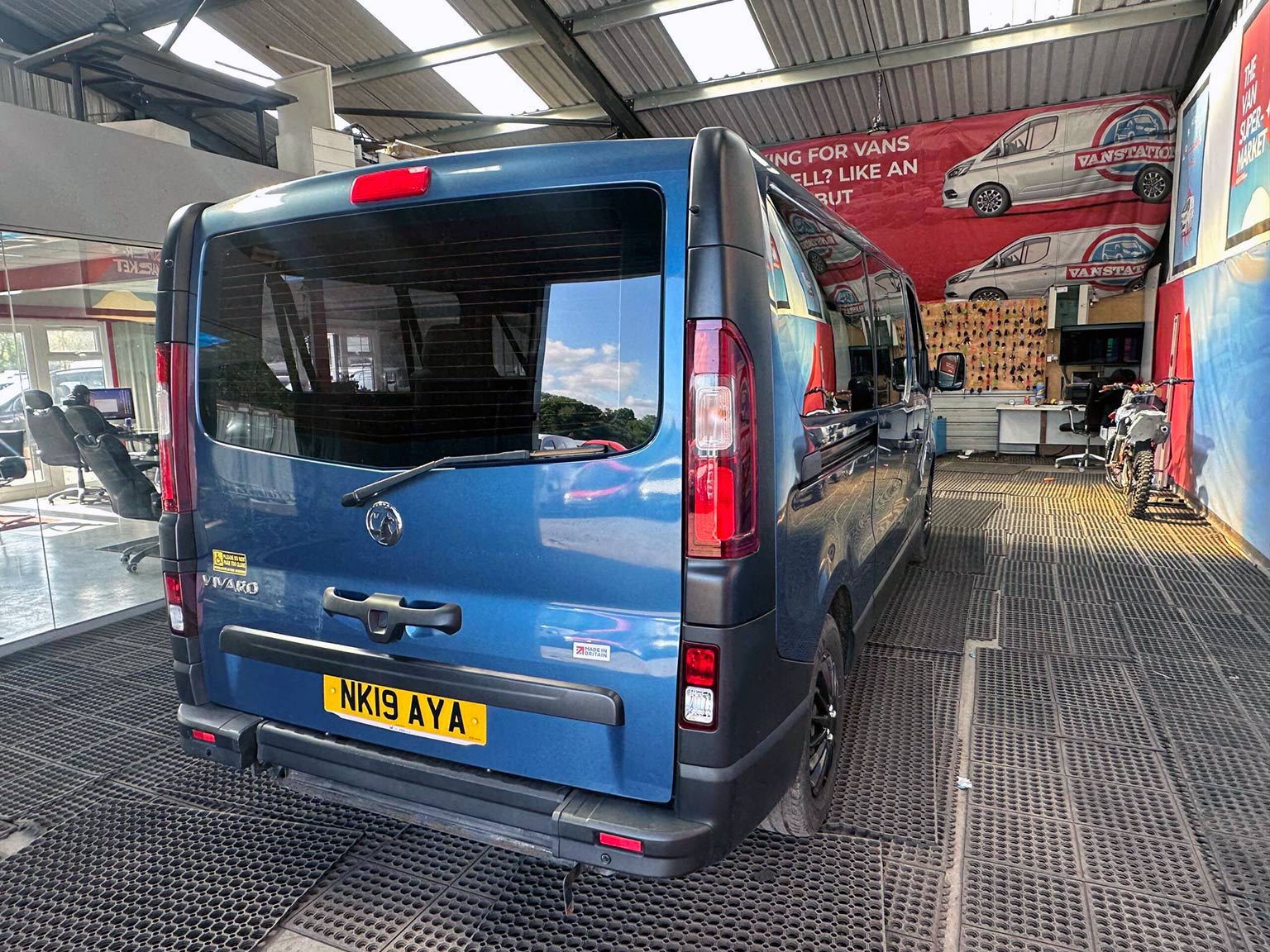 2019 Vauxhall Vivaro Combi Vivaro Combi CDTi S/S – NK19AYA