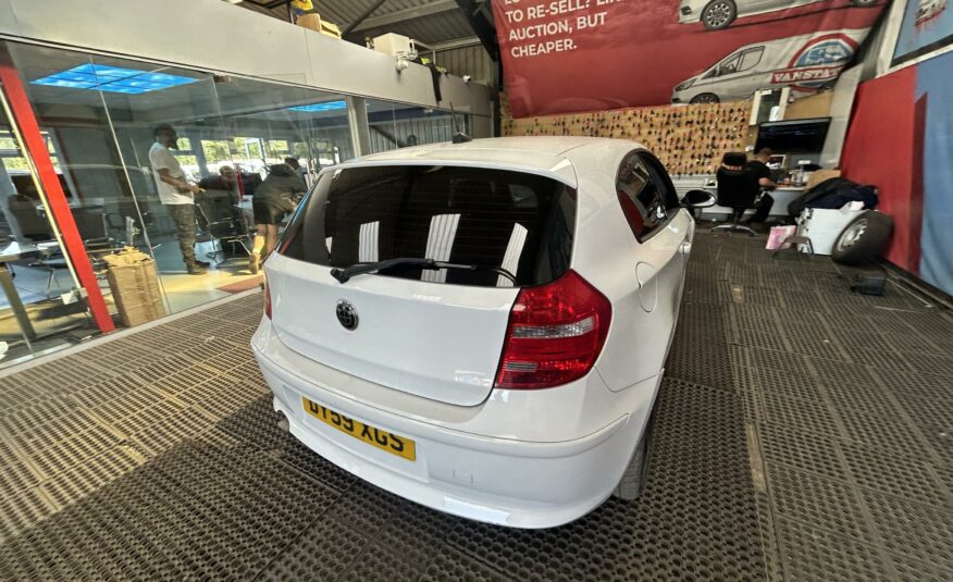 2009 BMW 1 SERIES 116D