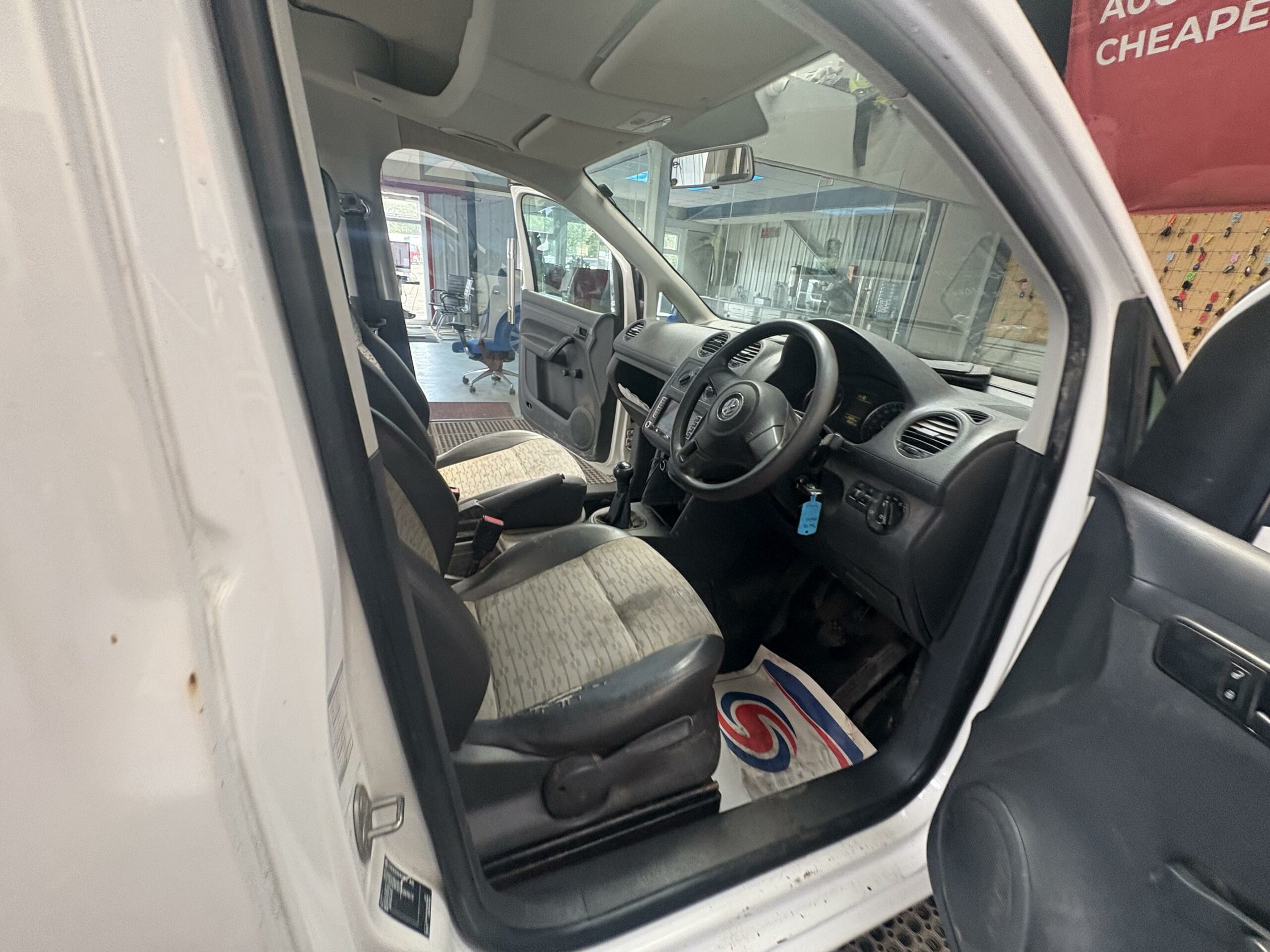 2012 Volkswagen Caddy Caddy C20 TDI 102 – DL12HFN