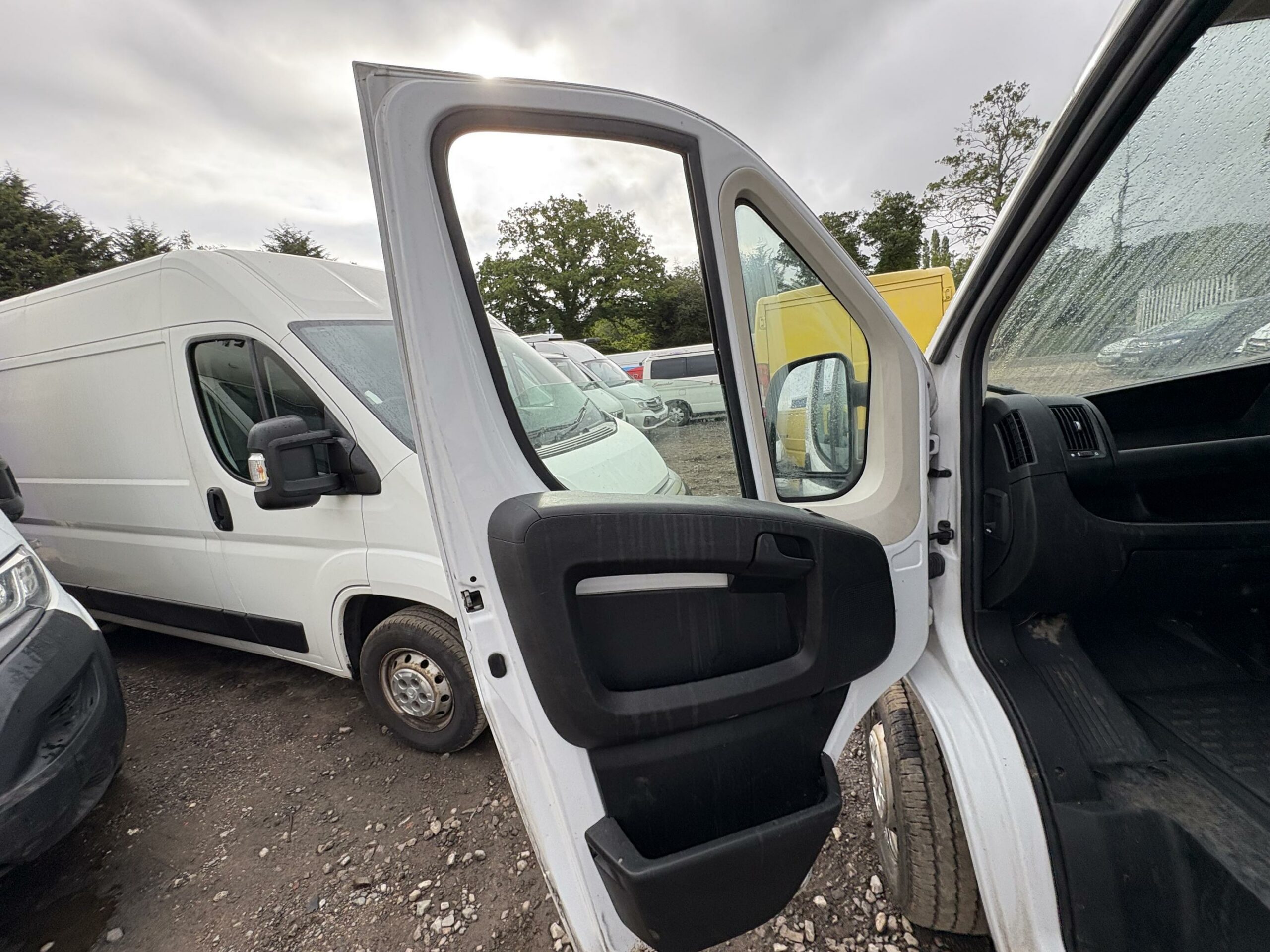 2022 Citroen Relay Relay 35 L2H2 Enterprise Blue HDi S/S – FD71KPE
