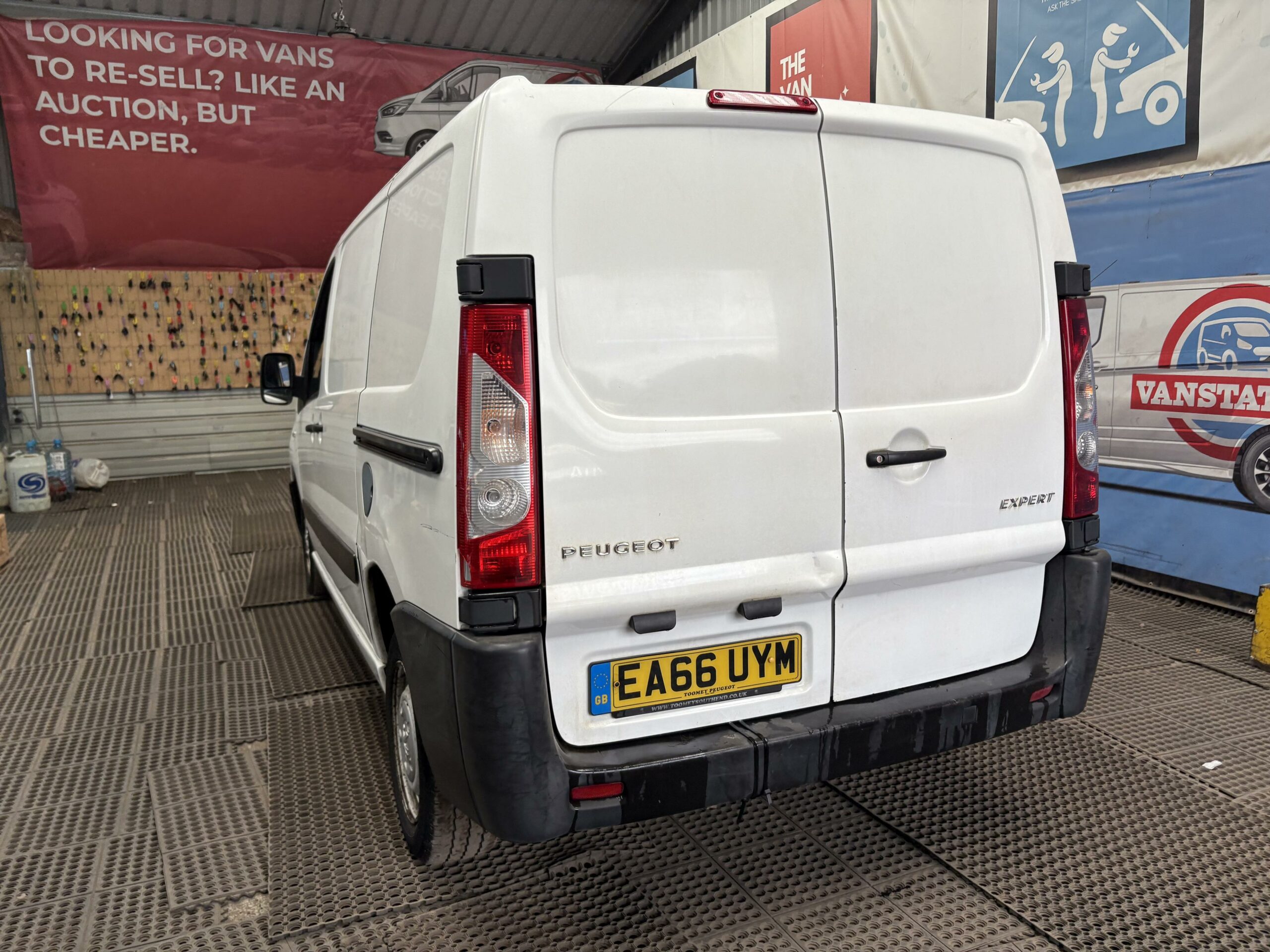 2016 Peugeot Expert – Model: Expert 1000 L1H1 Professional HDi – EA66UYM