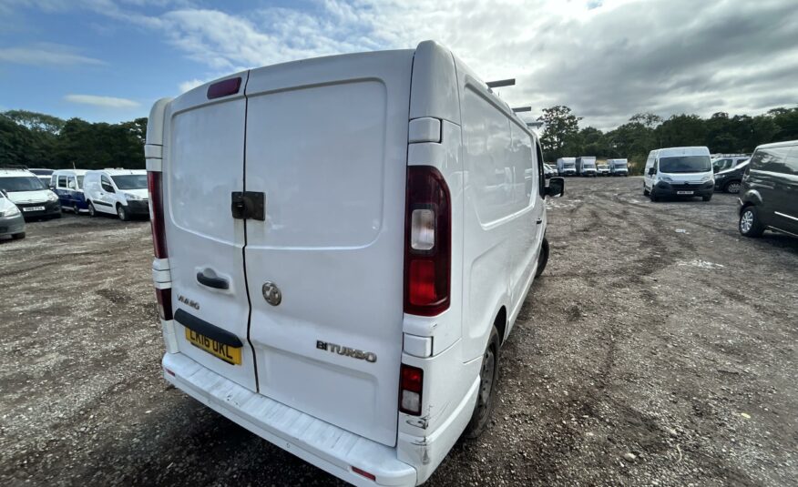 2016 VAUXHALL VIVARO TRAFFIC