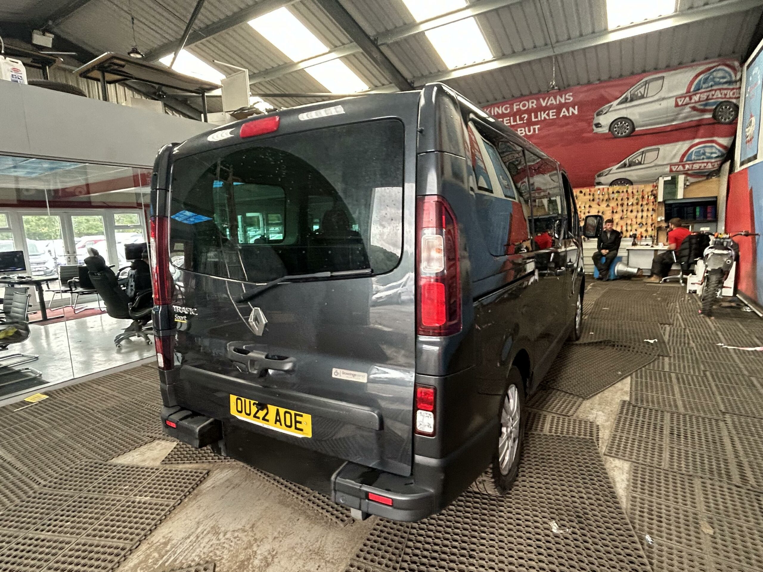 2022 Renault Trafic – Model: Trafic SL28 Sport Blue DCI – OU22AOE