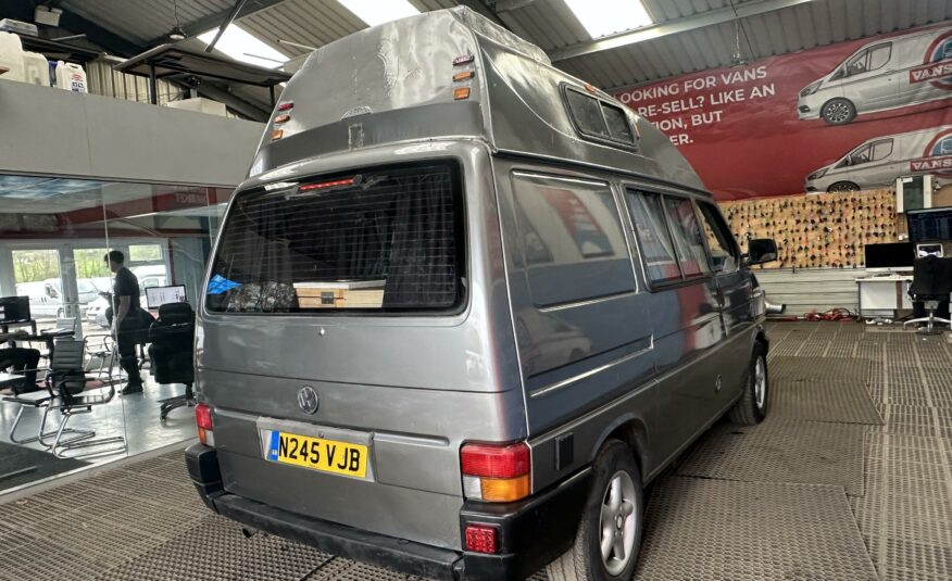 VOLKSWAGEN TRANSPORTER CARAVELLE