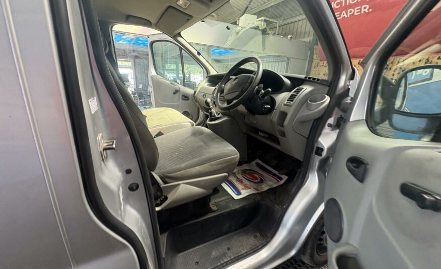 2011 VAUXHALL VIVARO 2900 CDTI P/V