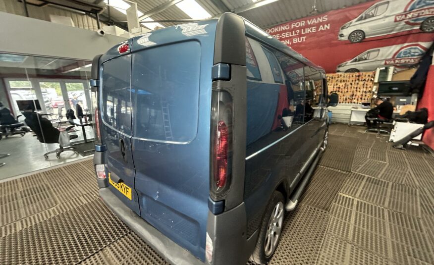 2005 VAUXHALL VIVARO DTI 2900 LWB P/V