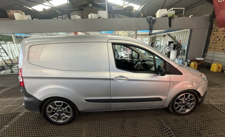 2015 FORD TRANSIRT COURIER TREND TDCI