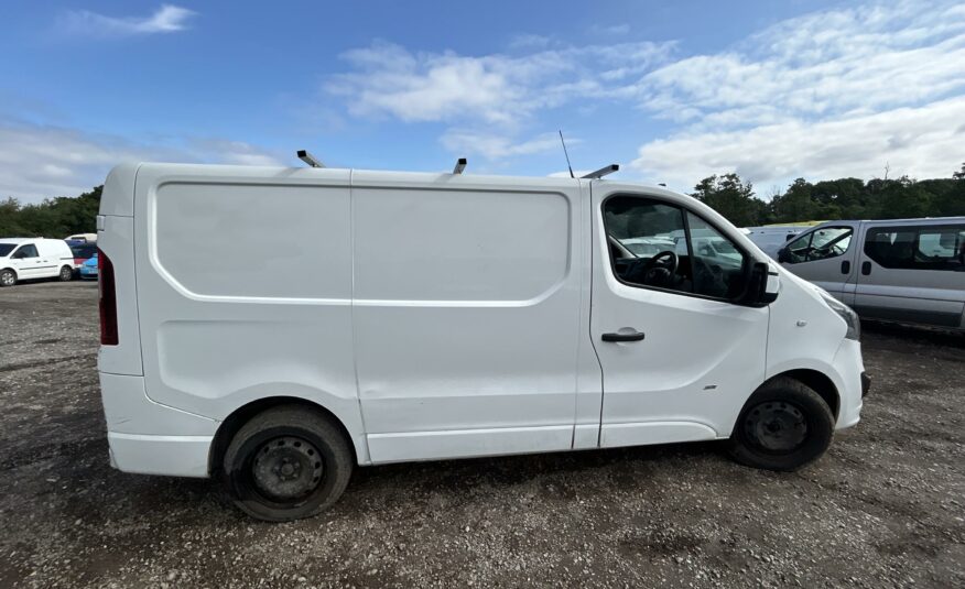 2016 VAUXHALL VIVARO TRAFFIC