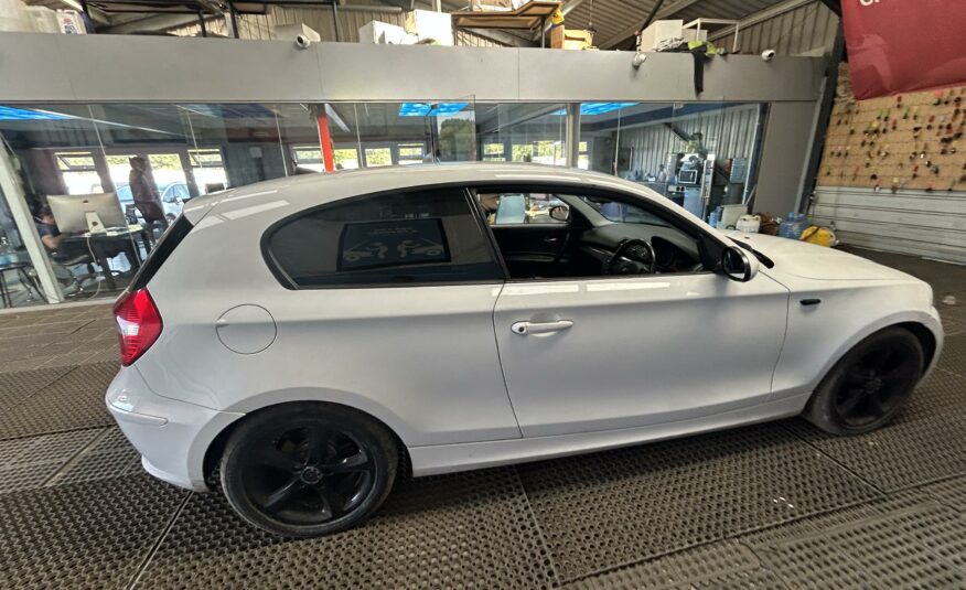 2009 BMW 1 SERIES 116D