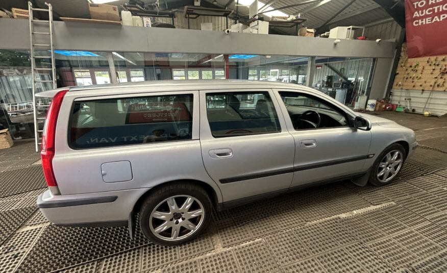 2002 VOLVO 70 SERIES V70 T S