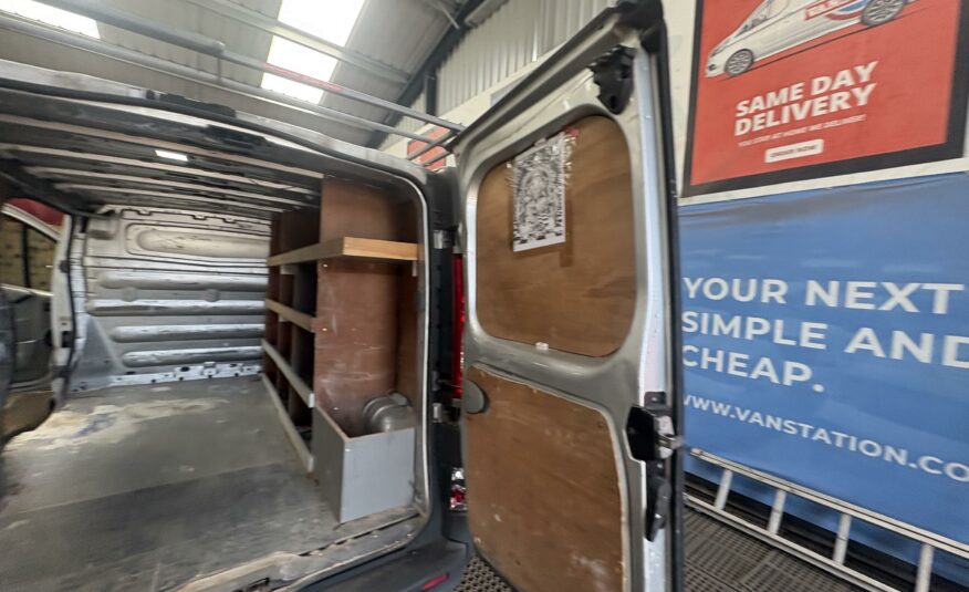 2011 VAUXHALL VIVARO 2900 CDTI P/V
