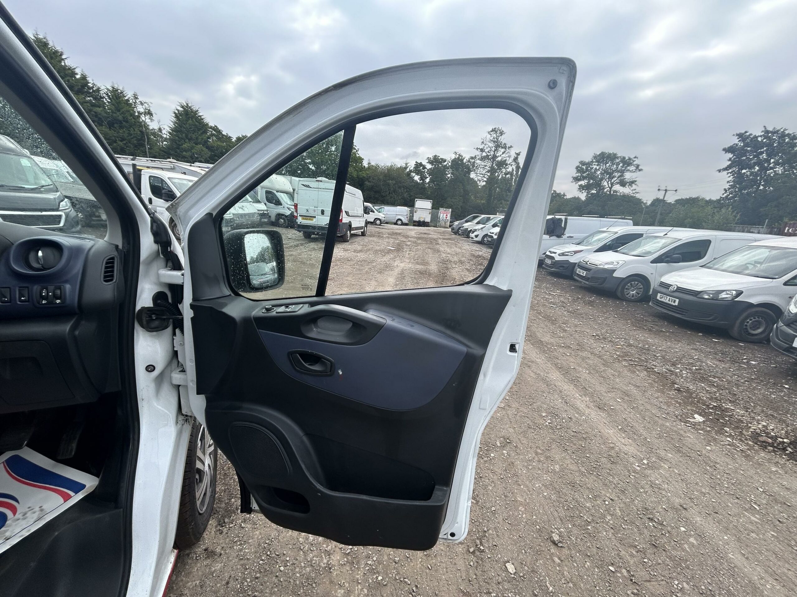 2018 Vauxhall Vivaro Vivaro 2700 CDTI – MK68VXD