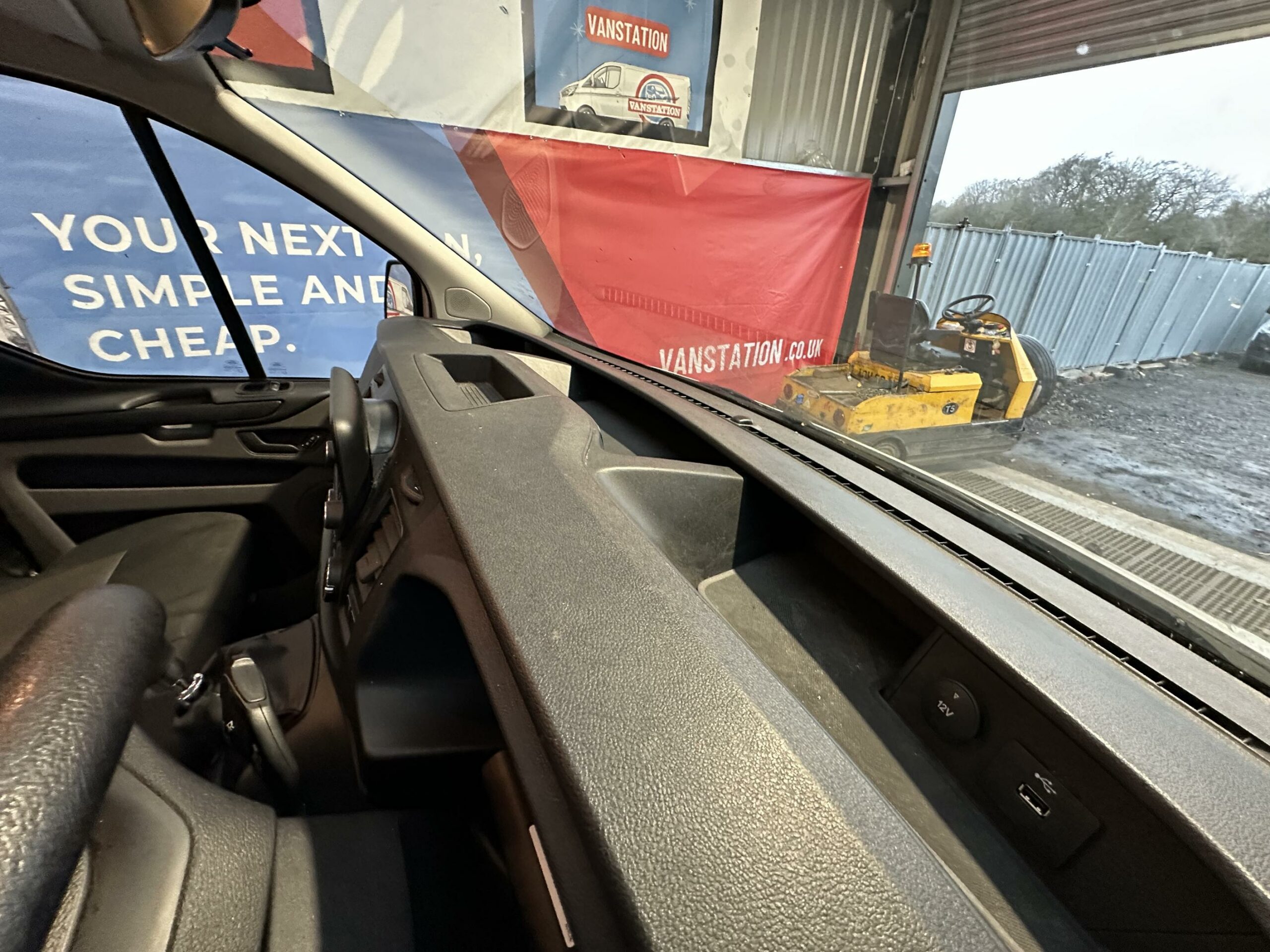 2019 Ford Transit Custom Transit Custom 320 Base EcoBlue – FH19MRU