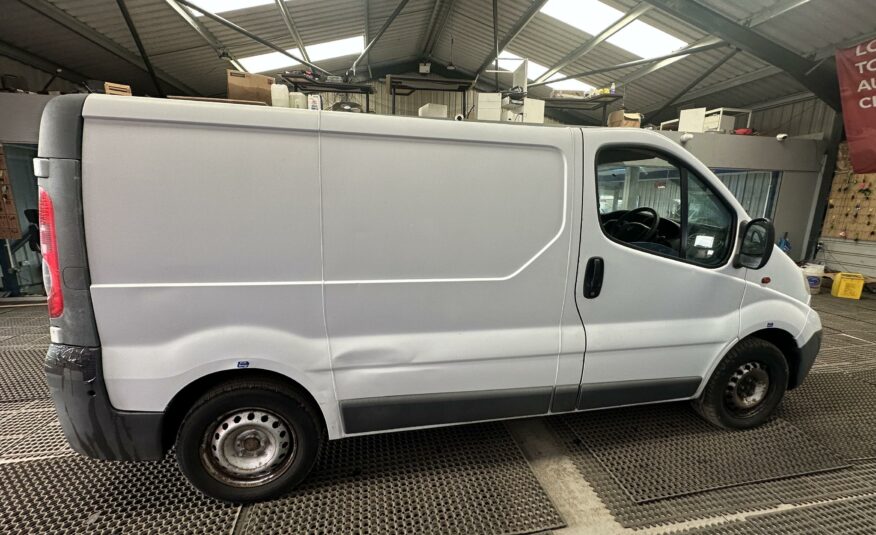 2012 VAUXHALL VIVARO 2700 CDTI 113 SWB