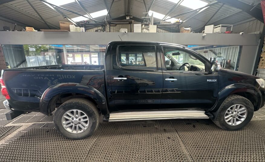 2016 TOYOTA HILUX ICON D-4D 4X4 DCB