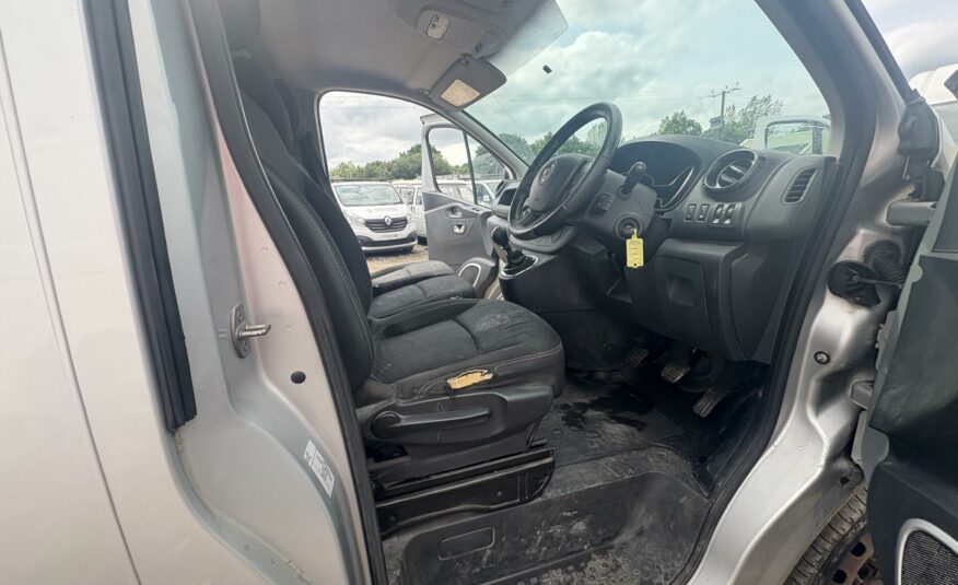 2015 VAUXHALL VIVARO 2900 L2H1 CDTI P/V SPORTIVE