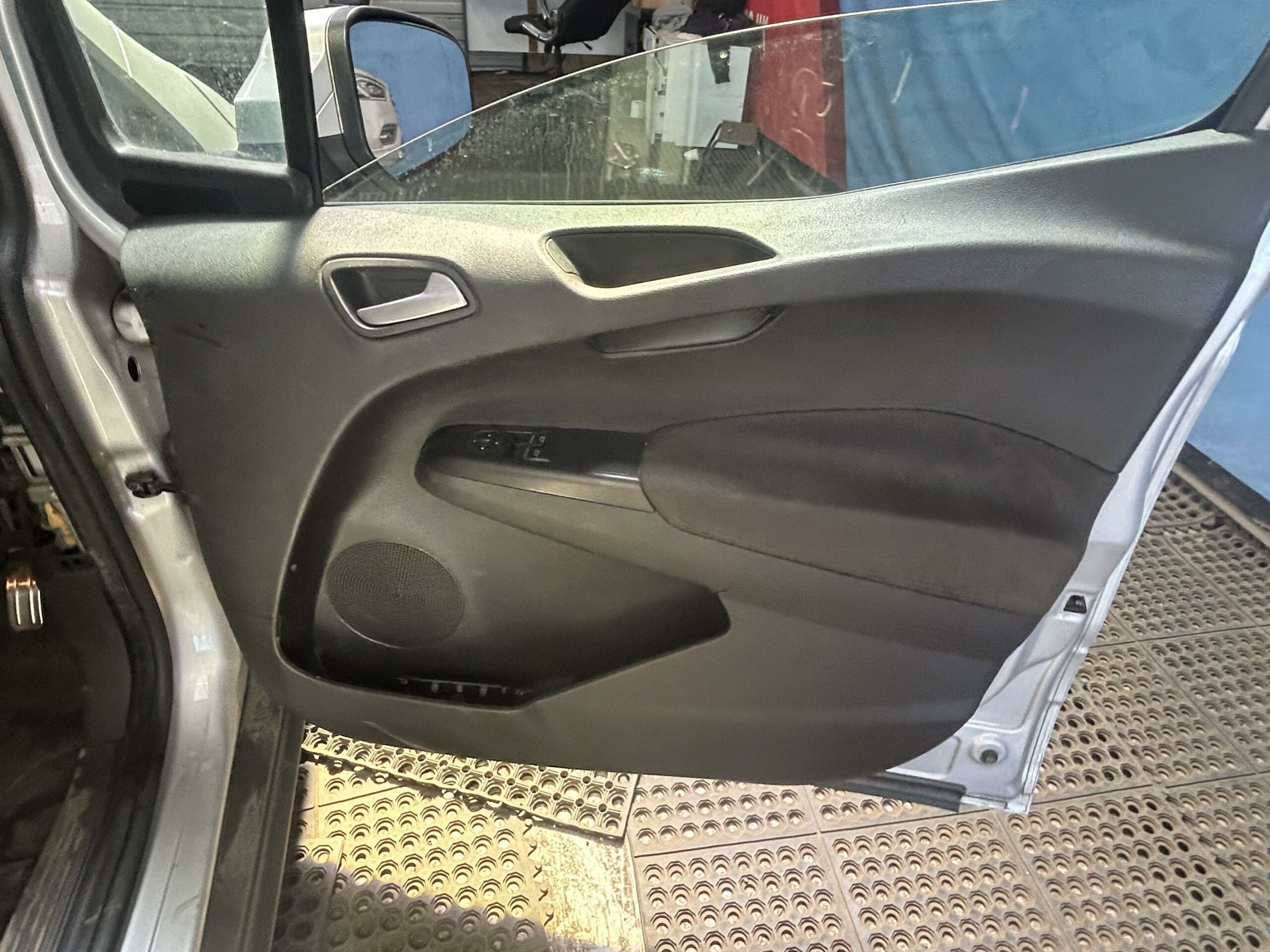 2018 Ford Transit Courier Transit Courier Limited TDCi – HJ68VHA