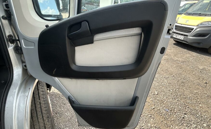 2017 PEUGEOT BOXER 335 PRO L3H2 BLUE HDI