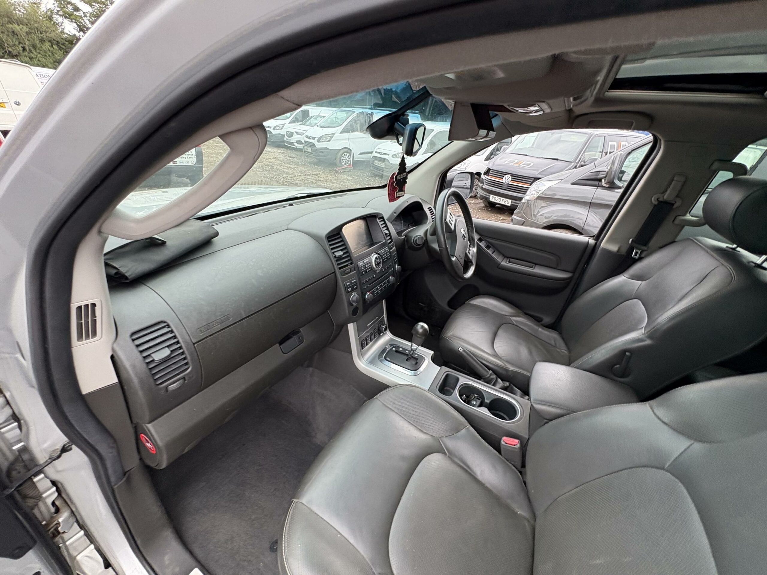 2015 Nissan Navara Navara Outlaw dCi Auto – YN65WJL/C3WAXY