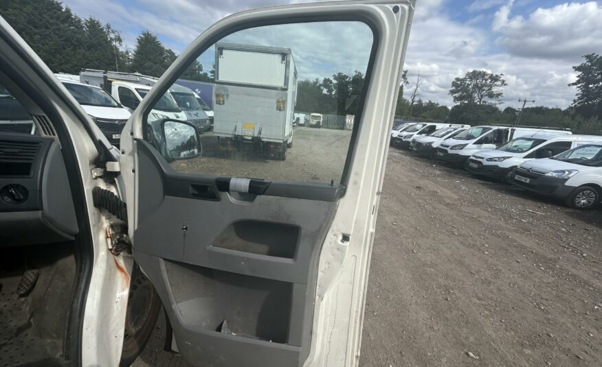 2004 VOLKSWAGEN TRANSPORTER T26 85 TDI