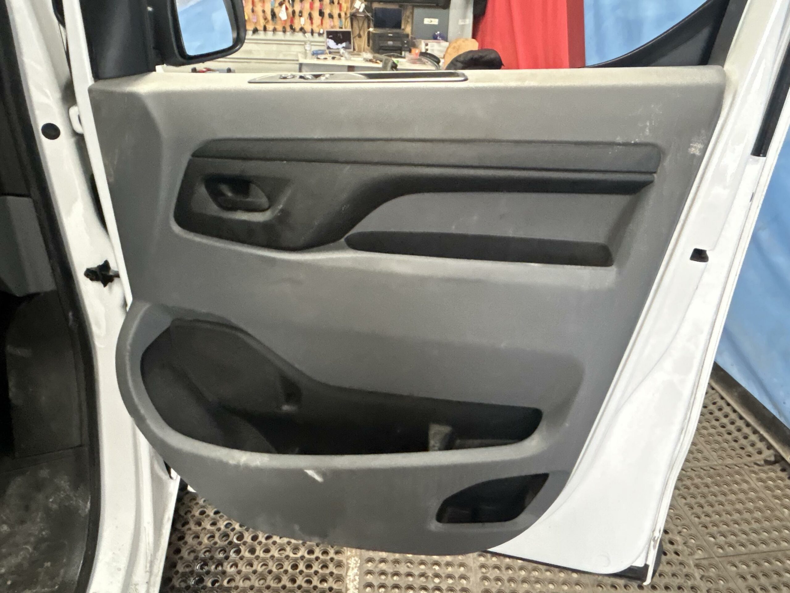 2020 Peugeot Expert Expert Professional L1 Blue HDi – NV20EYC