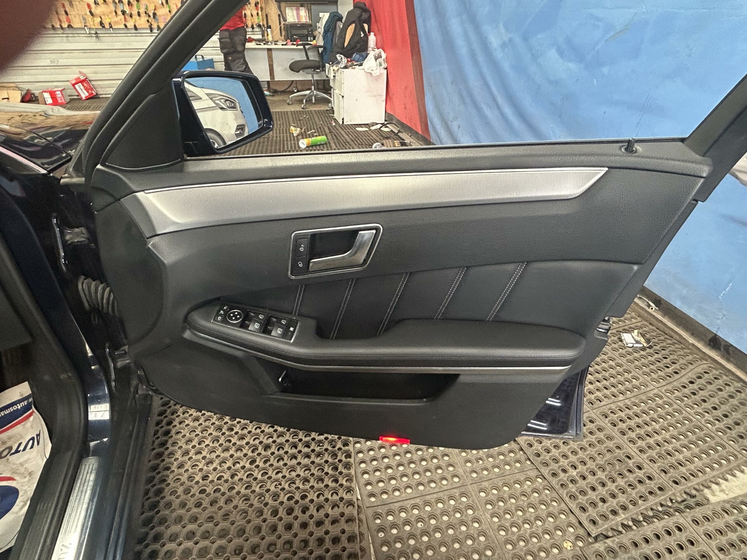 2015 Mercedes-Benz E-Class E220 SE Bluetec Auto – KS64FTD
