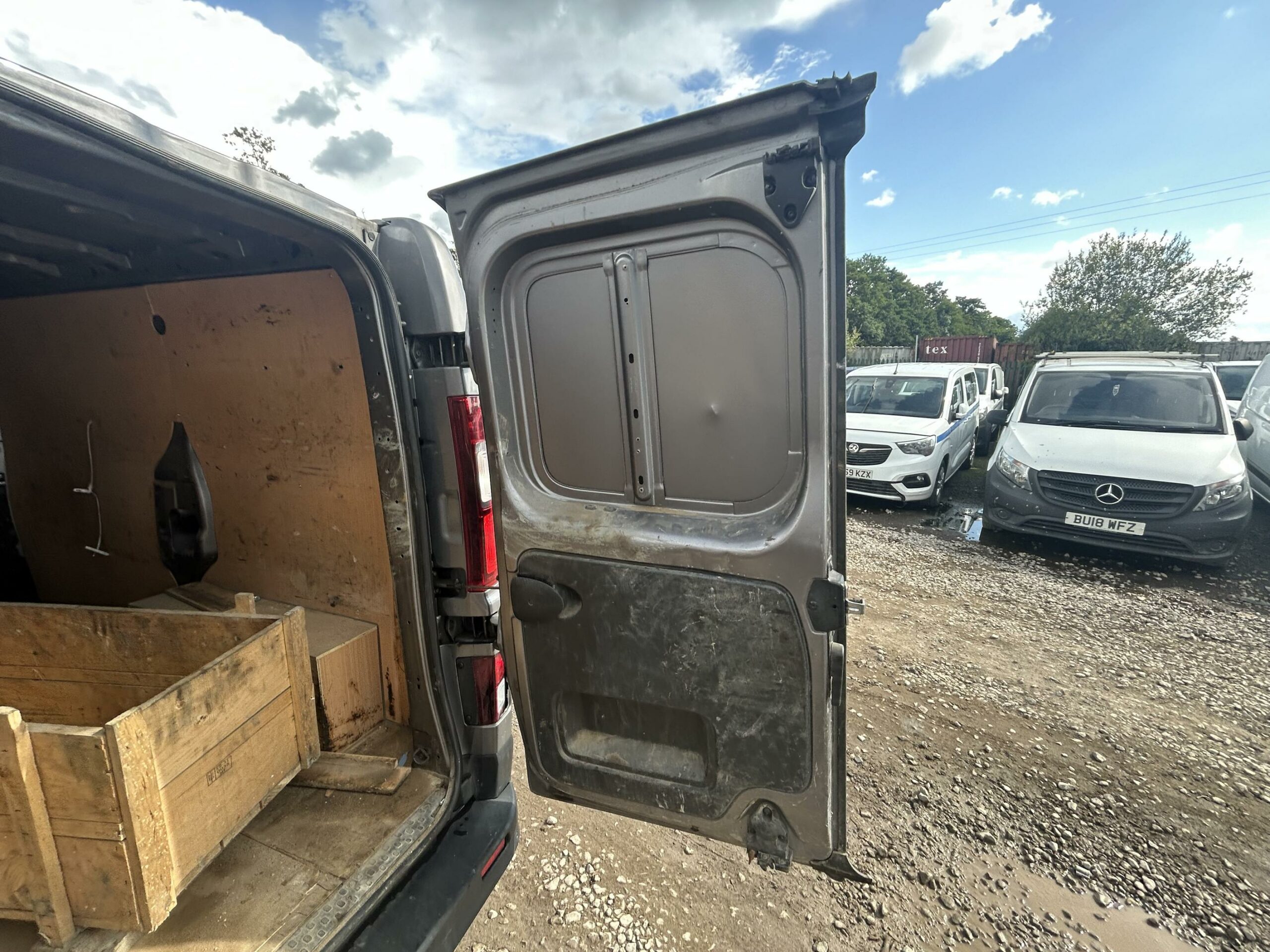 2019 Renault Trafic Trafic SL27 Sport Nav Energy dCi – YT19TOZ