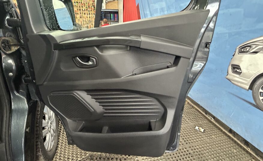 2022 RENAULT TRAFIC SL28 SPORT BLUE DCI SL28 SPORT BLUE DCI