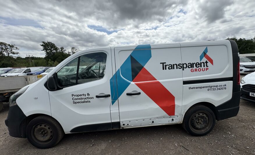 2015 VAUXHALL VIVARO 2700 CDTI