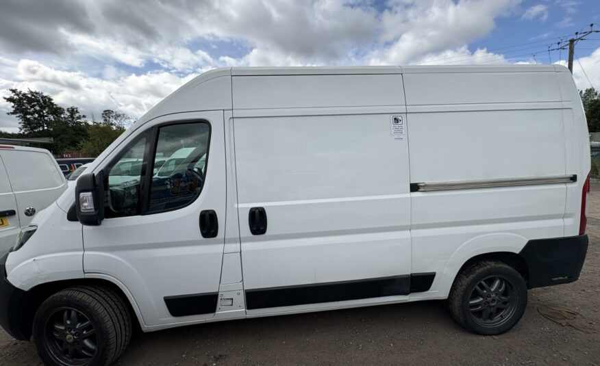 2018 PEUGEOT BOXER 335 L2H2 BLUE HDI