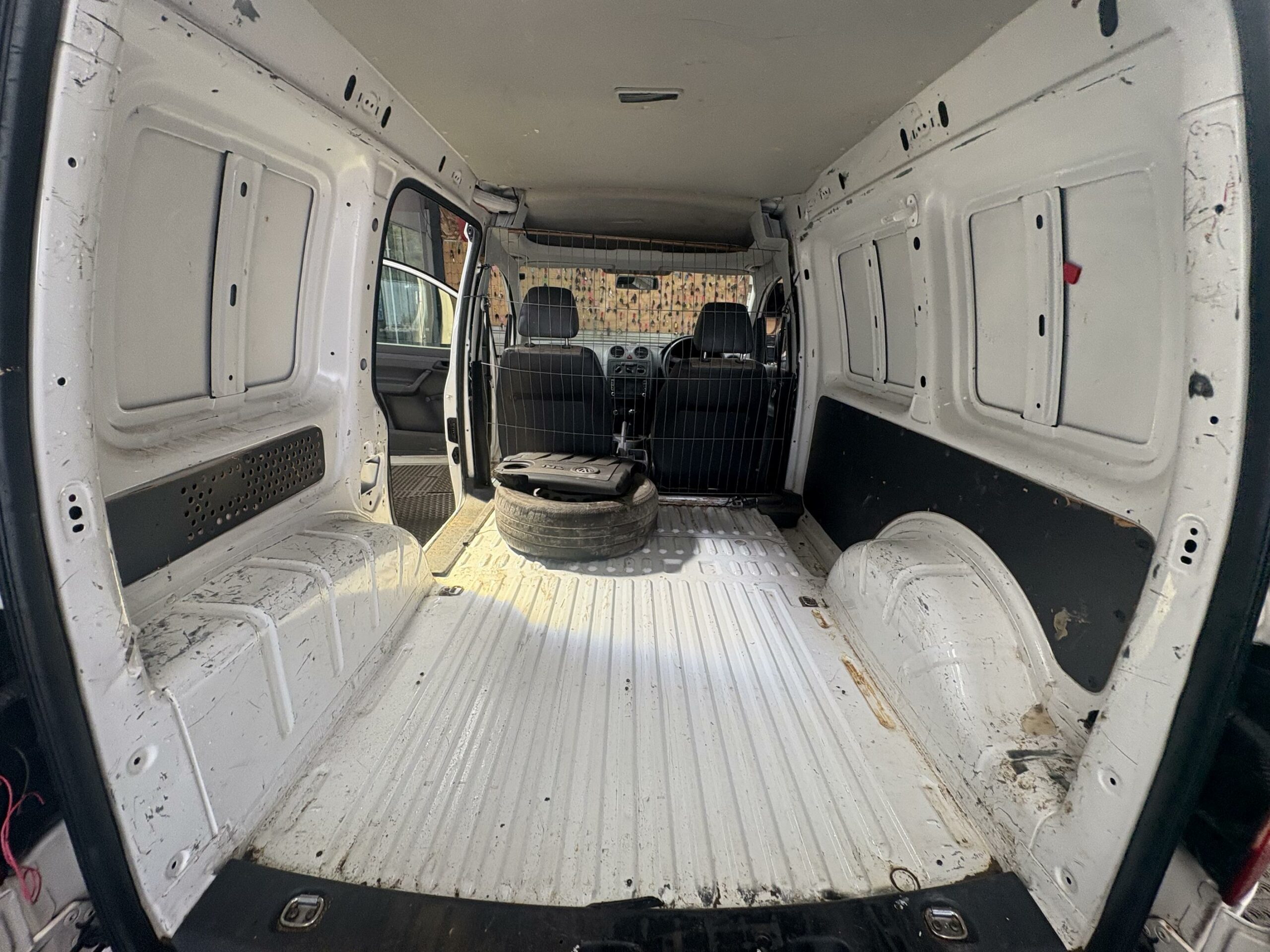 2012 Volkswagen Caddy Caddy C20 TDI 102 – DL12HFN