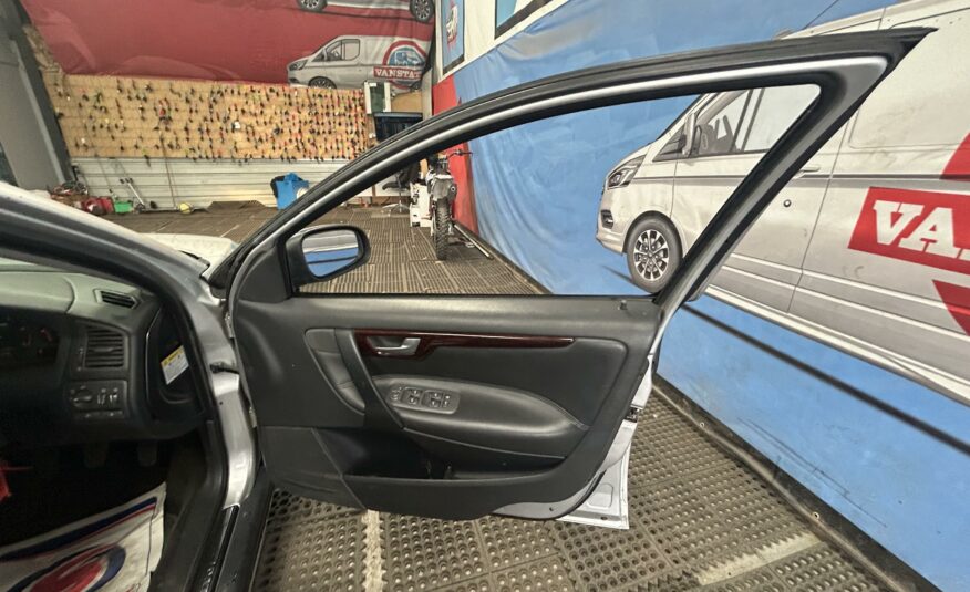 2002 VOLVO 70 SERIES V70 T S