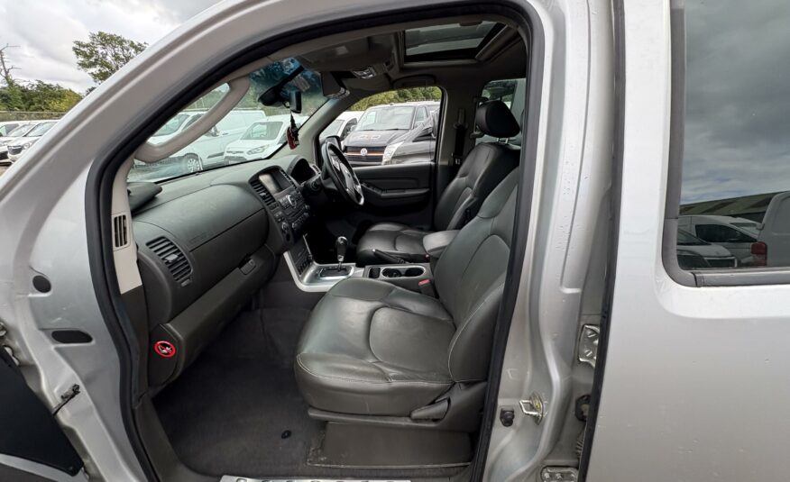 2015 NISSAN NAVARA OUTLOW