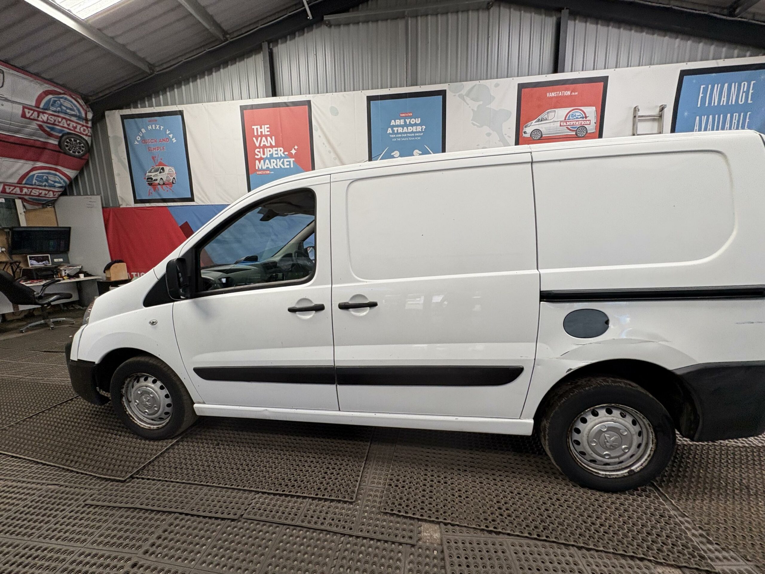 2016 Peugeot Expert – Model: Expert 1000 L1H1 Professional HDi – EA66UYM