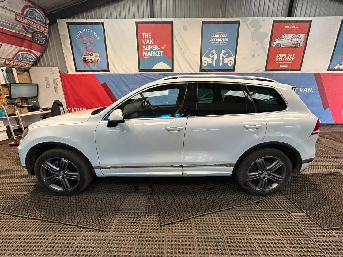 2015 Volkswagen Touareg – Model: Touareg V6 R-Line TDI BlueMotion Technology Auto – HG65FWO