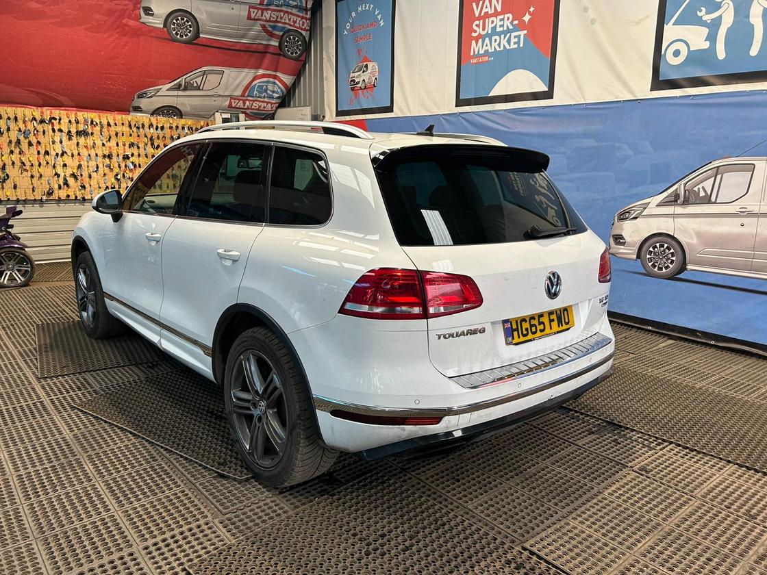 2015 Volkswagen Touareg – Model: Touareg V6 R-Line TDI BlueMotion Technology Auto – HG65FWO