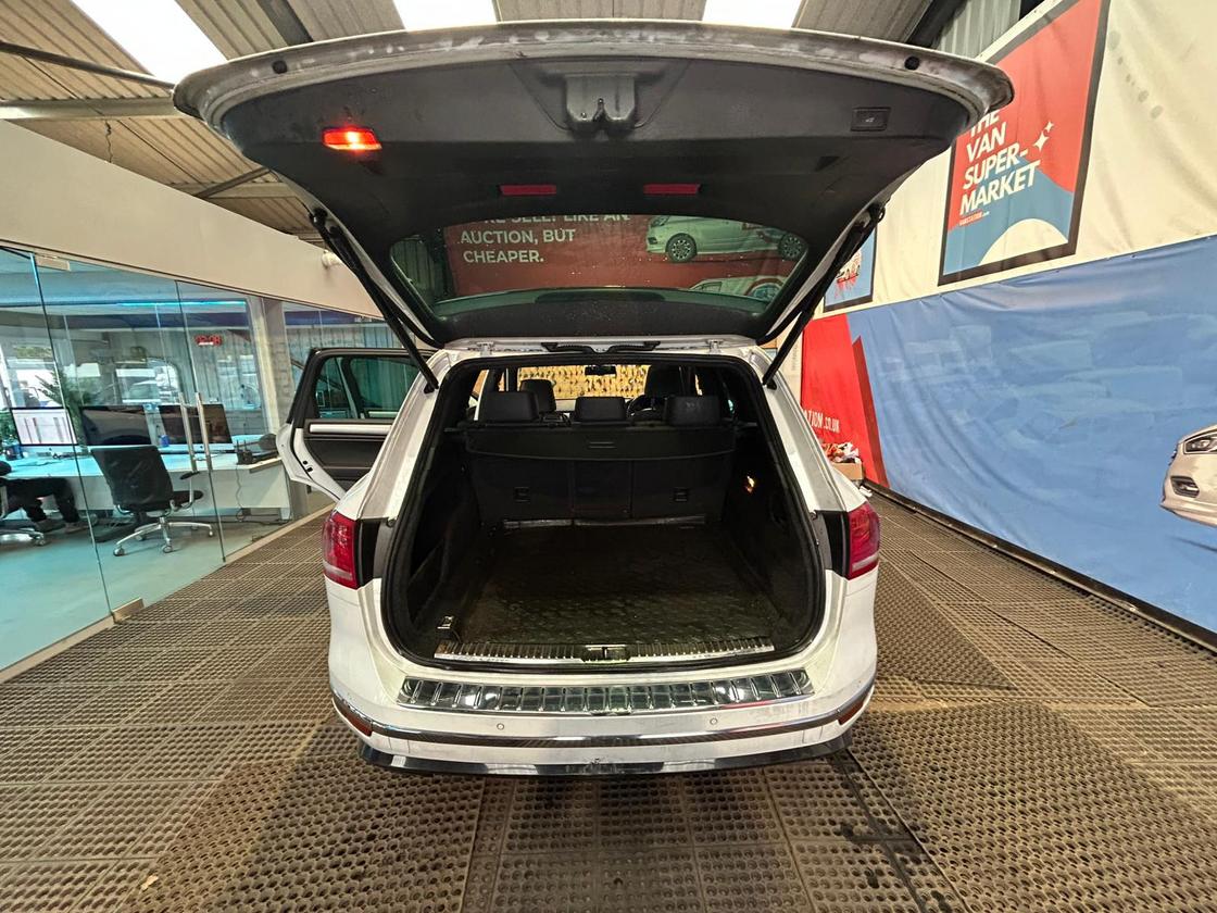 2015 Volkswagen Touareg – Model: Touareg V6 R-Line TDI BlueMotion Technology Auto – HG65FWO