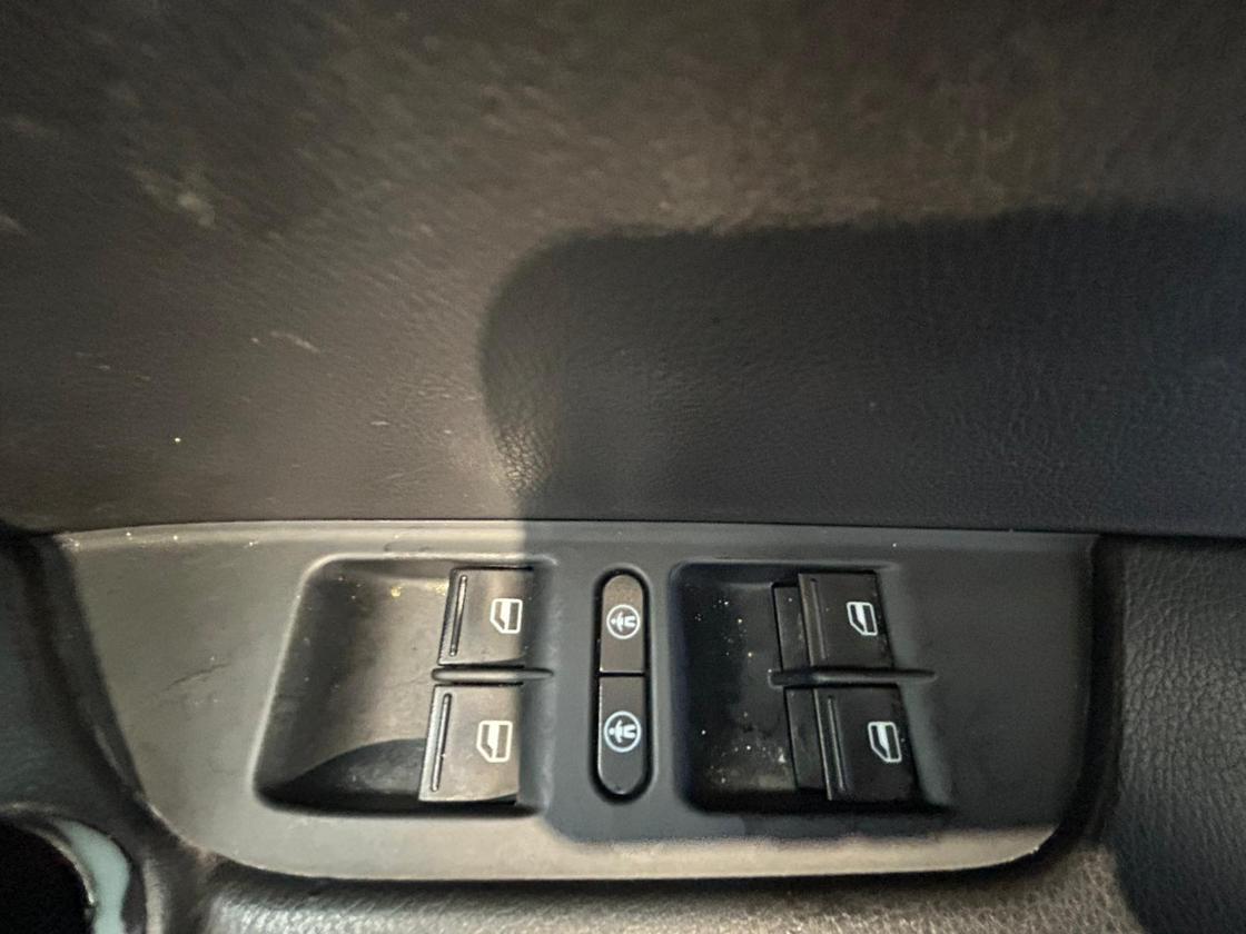 2015 Volkswagen Touareg – Model: Touareg V6 R-Line TDI BlueMotion Technology Auto – HG65FWO