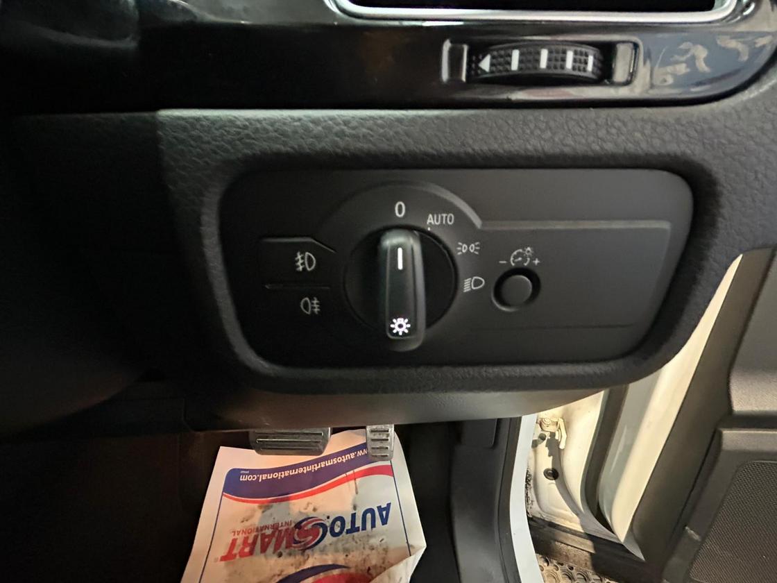 2015 Volkswagen Touareg – Model: Touareg V6 R-Line TDI BlueMotion Technology Auto – HG65FWO